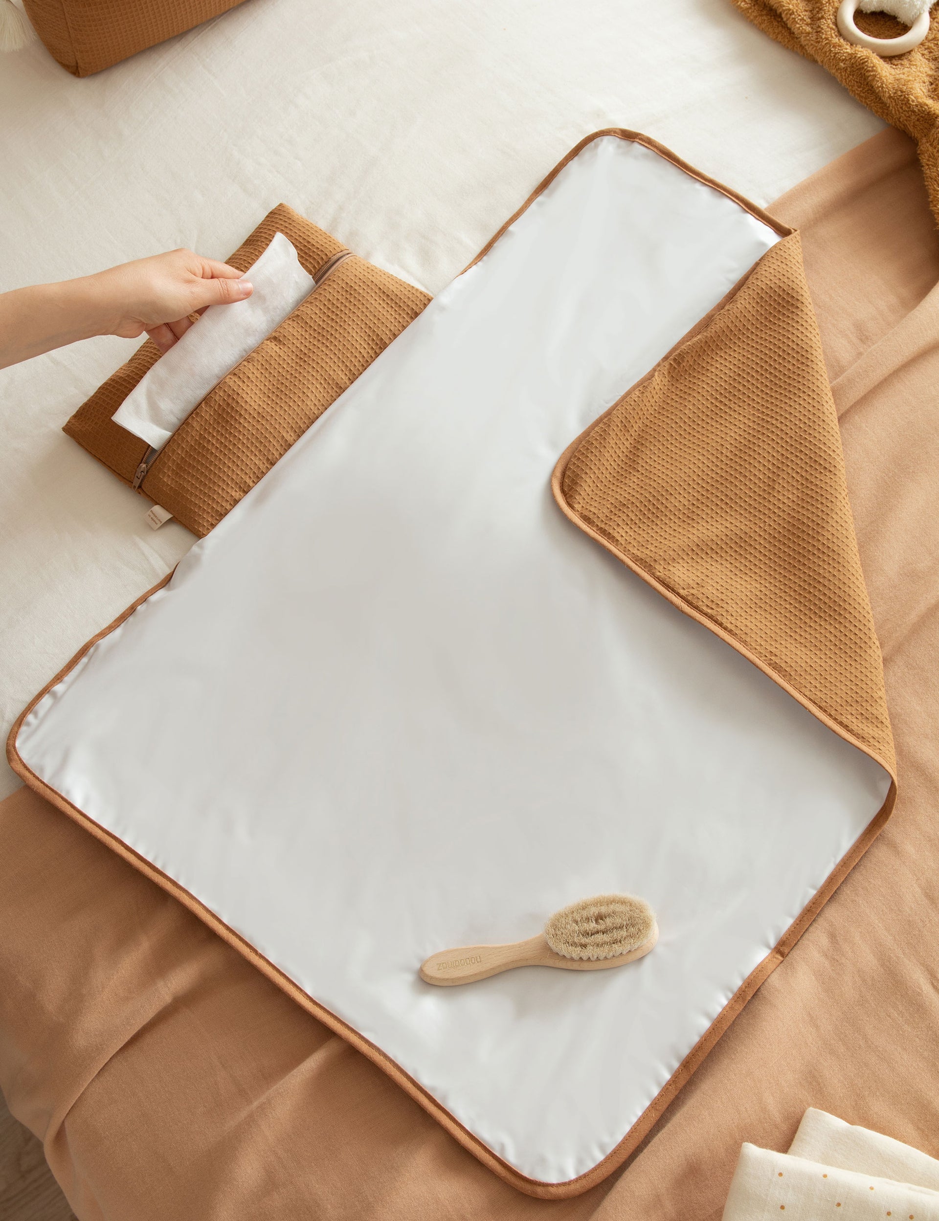 Nobodinoz Mozart Waterproof Change Mat - Caramel