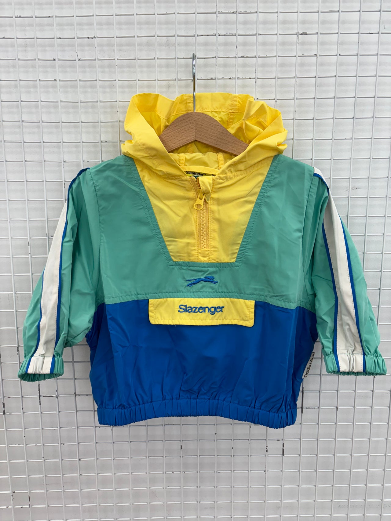 SLAZENGER LIGHTWEIGHT WINDBREAKER