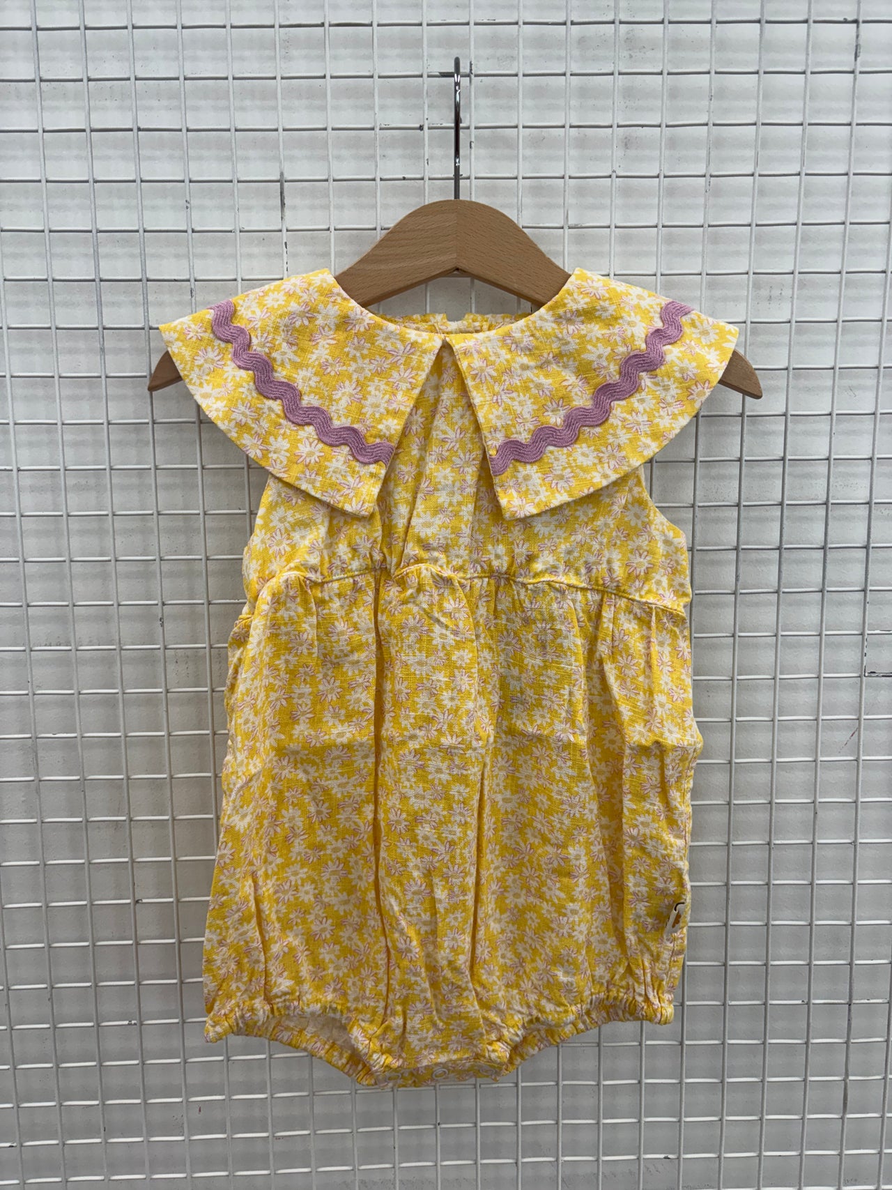 BUTTERCUP DAISY AVA COLLARED ROMPER - YELLOW