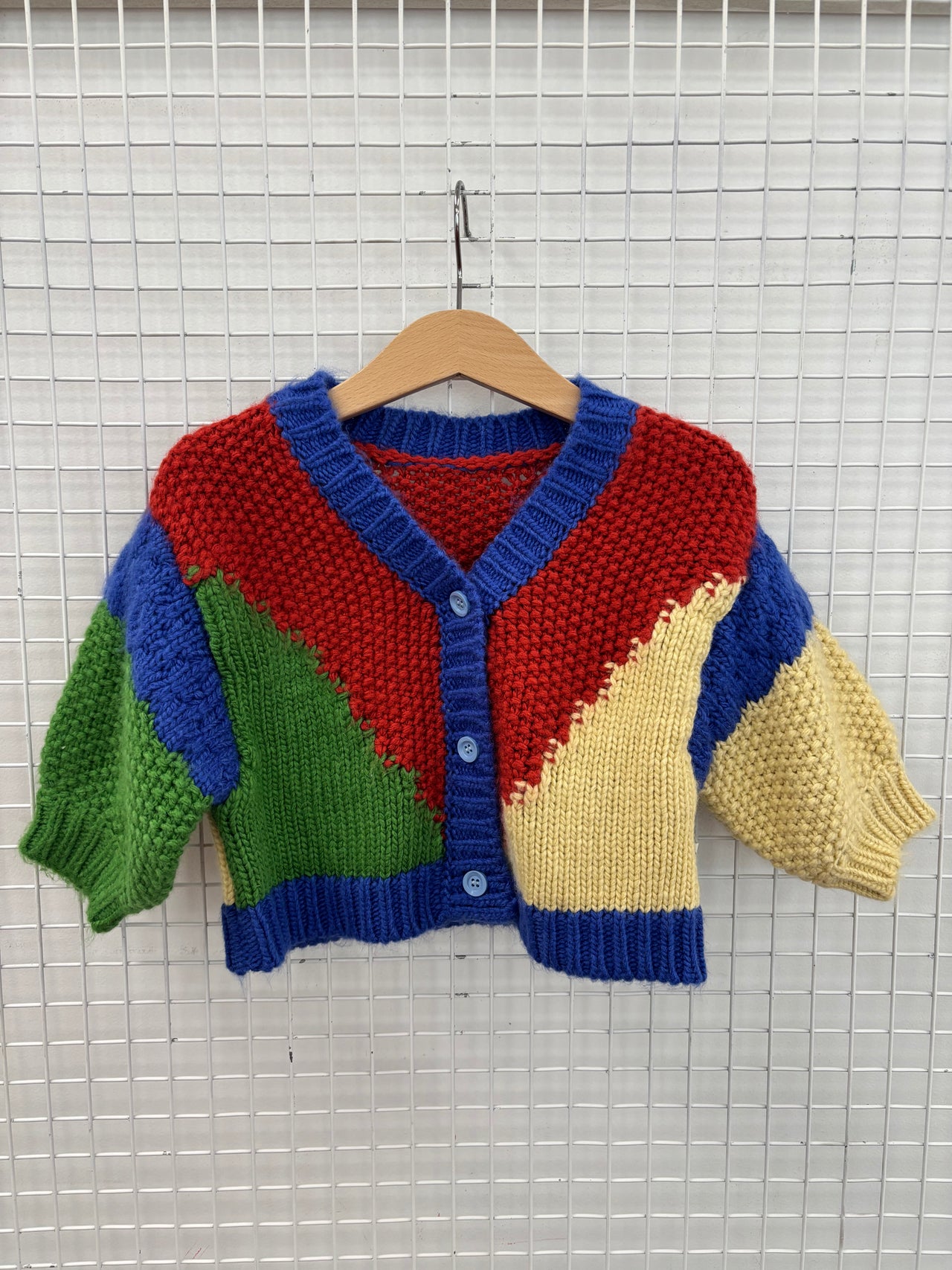 COLOUR BLOCK KNIT CARDIGAN W BLUE BUTTONS - 6-12M