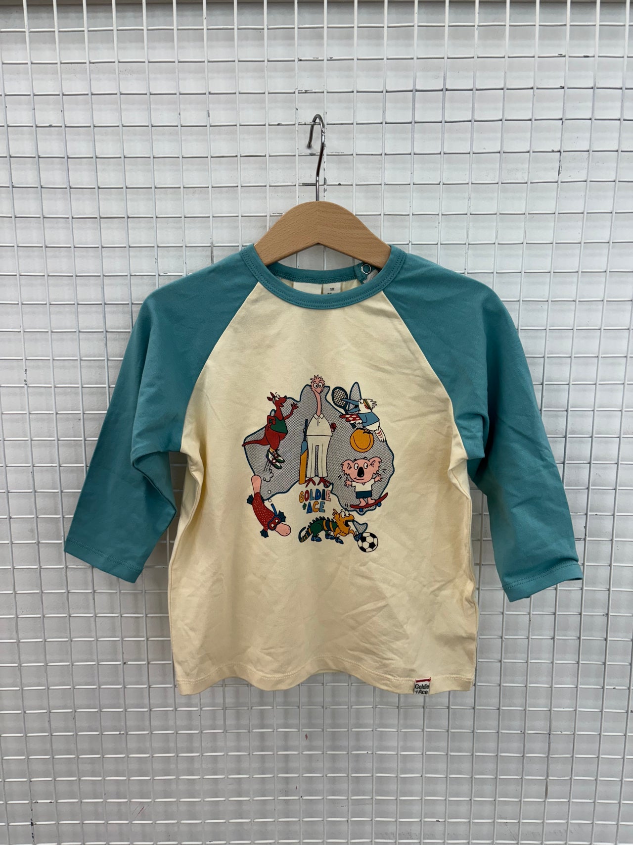 TEAM GOLDIE RAGLAN LONG SLEEVE TOP
