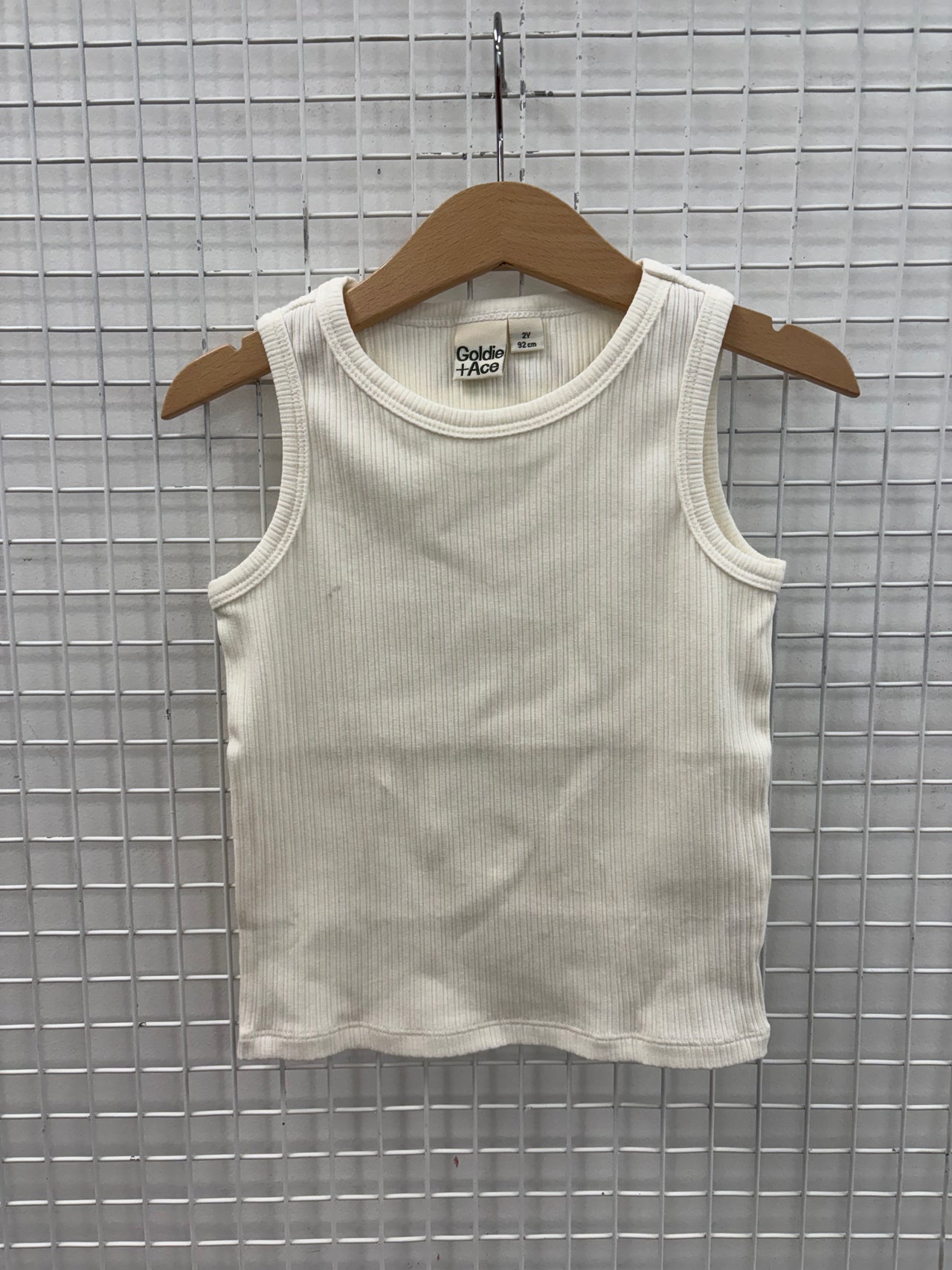 RIB WHITE SINGLET - 2Y (MARK ON FRONT)