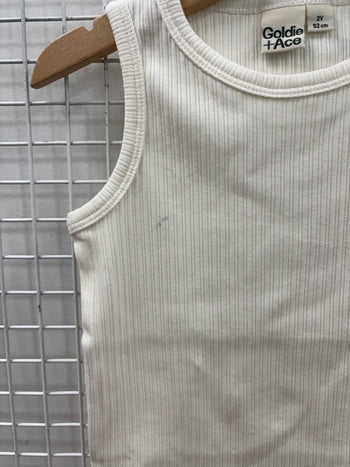 RIB WHITE SINGLET - 2Y (MARK ON FRONT)