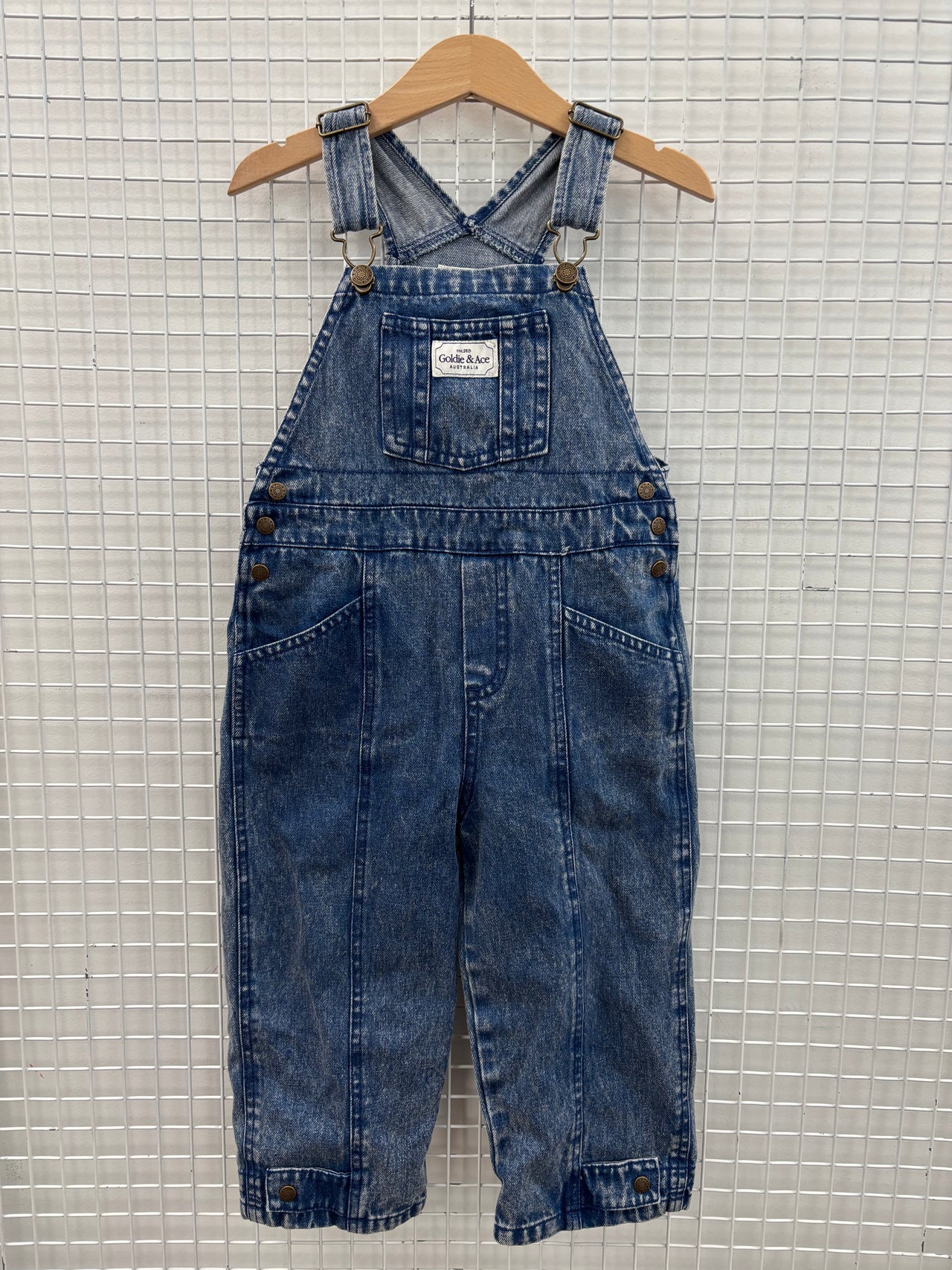 BLAKE DENIM OVERALLS - 3Y (SMALL PULL ON FRONT)