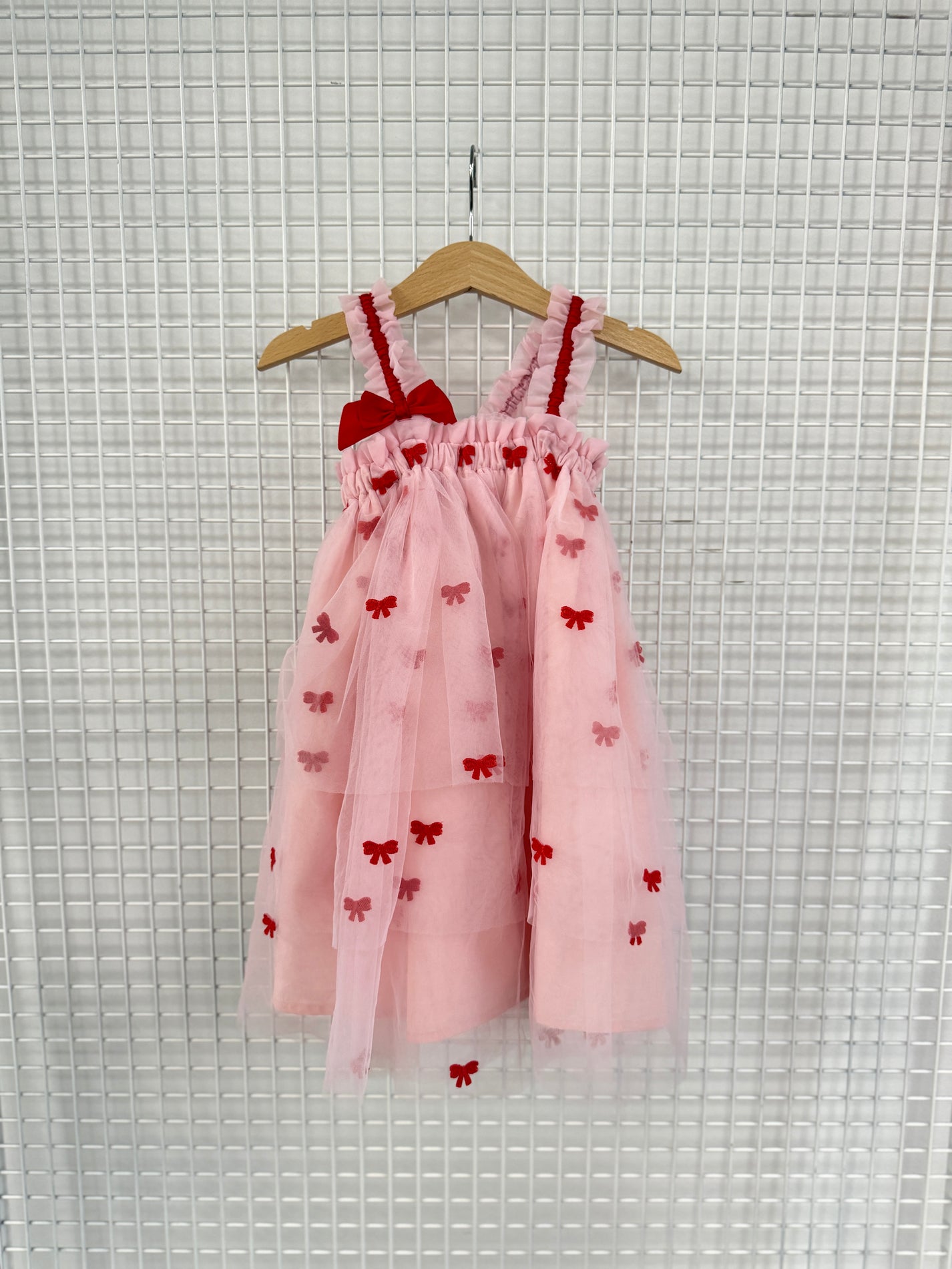 PINK TULLE DRESS 3Y (MISSING 1 FRONT BOW)