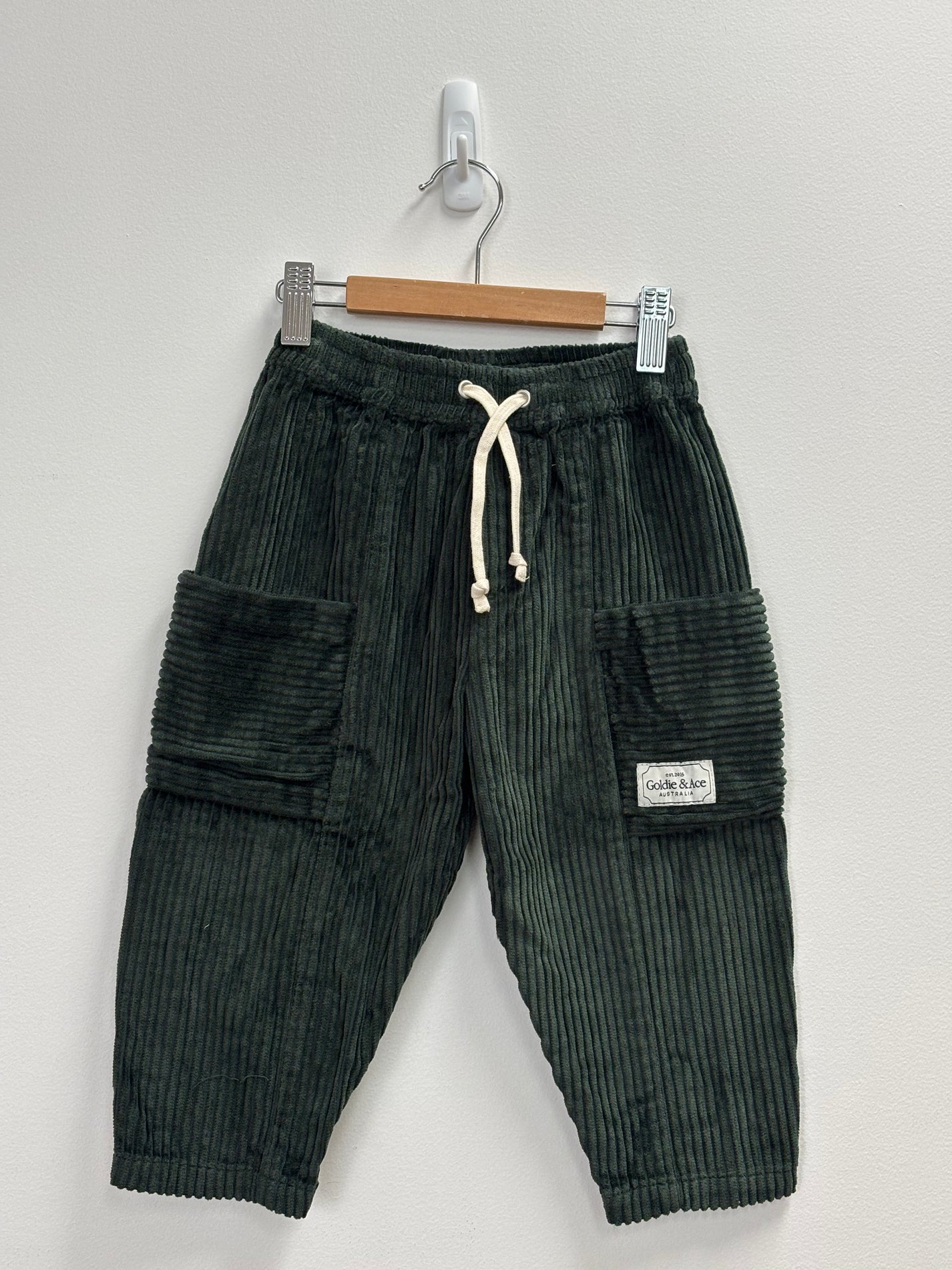 KIT CORDUROY POCKET PANT MOSS