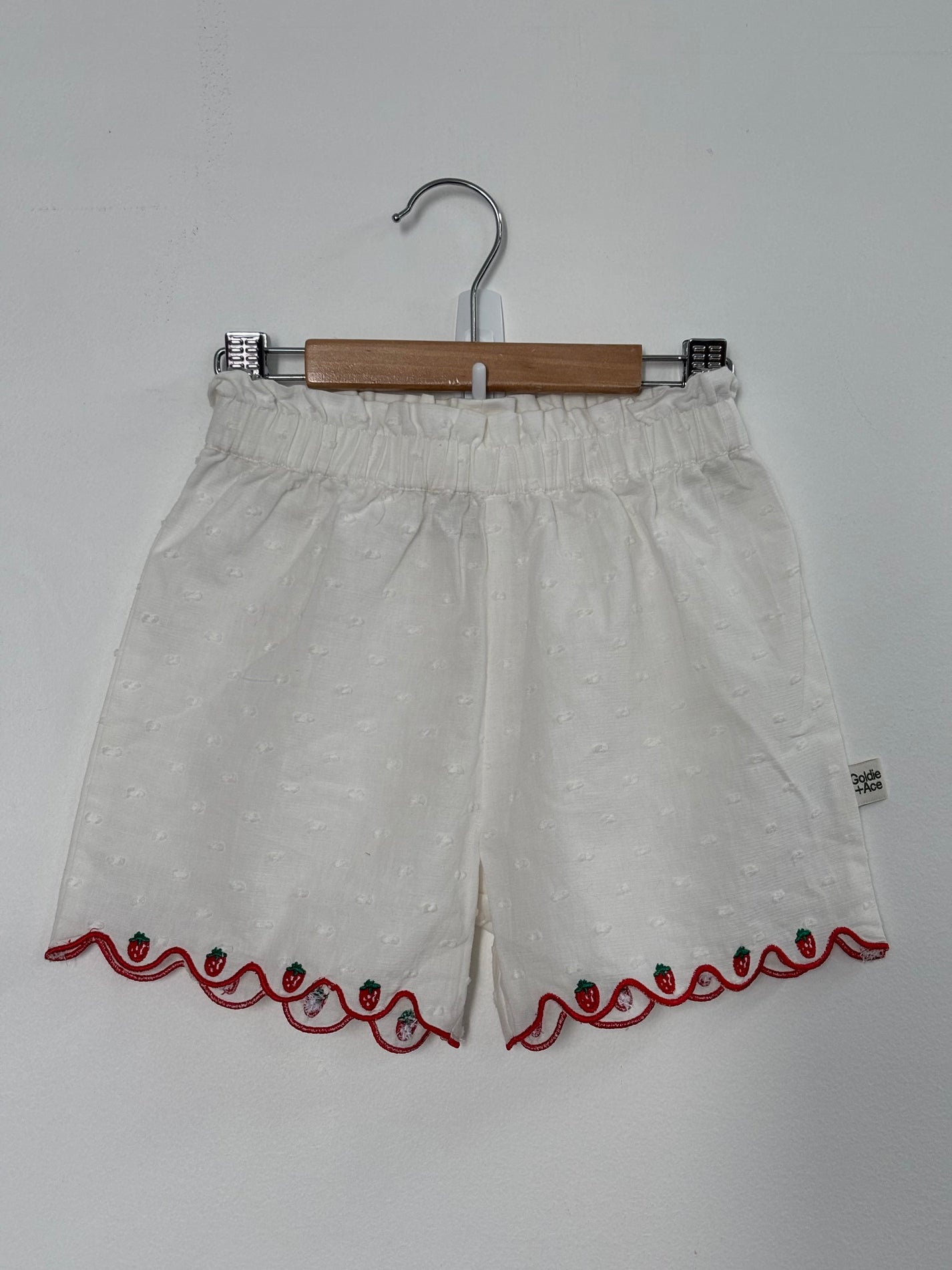 SCALLOP HEM STRAWBERRY SHORTS - 4Y