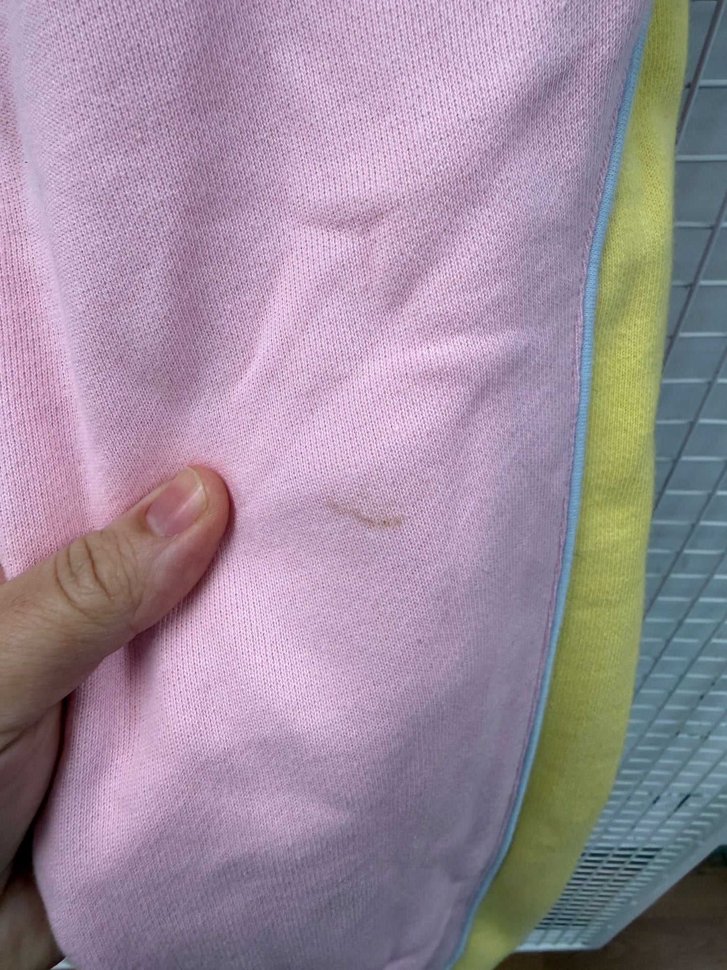 SWEATPANTS PINK/YELLOW 4Y (MARK ON FRONT)