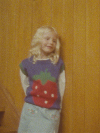 Jumbo Strawberry Knit Vest